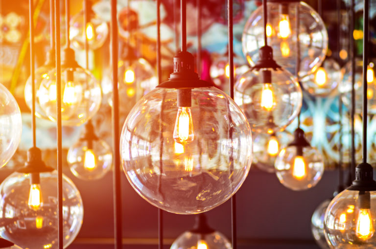 veel lampen als verlichting